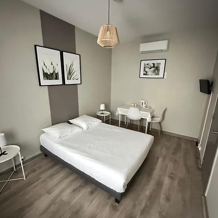 多勒 Le Relais De La Gare酒店 外观 照片